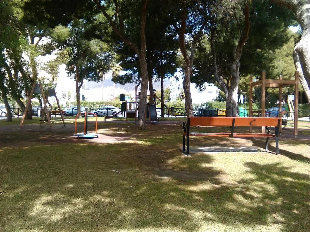 شقة Apartamento Pinar De Montemar توريمولينوس